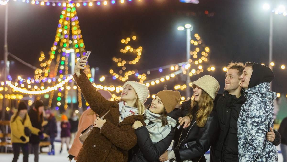Куда пойти в Киеве на новогодние праздники: цены на катки, резиденции, горки, выставки и ярмарки