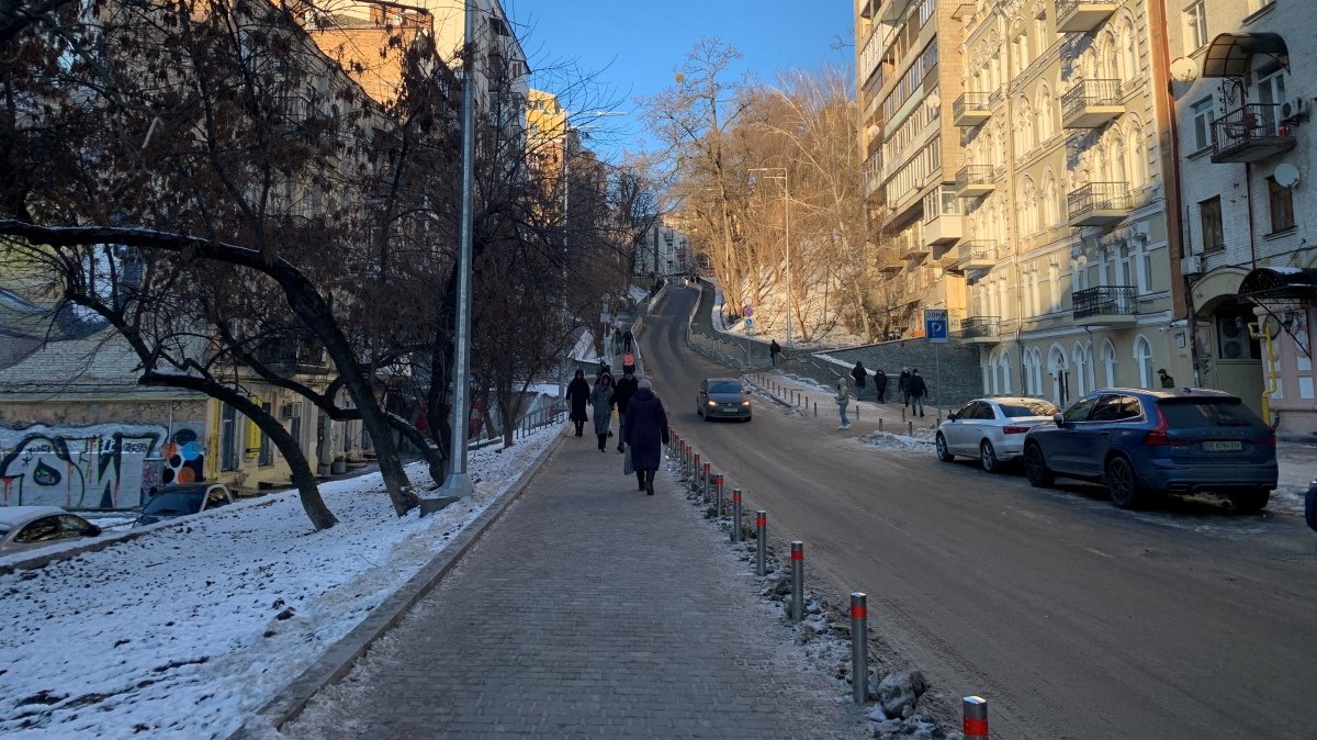 В центре Киева закончили ремонт улицы Ивана Франко: как она сейчас выглядит