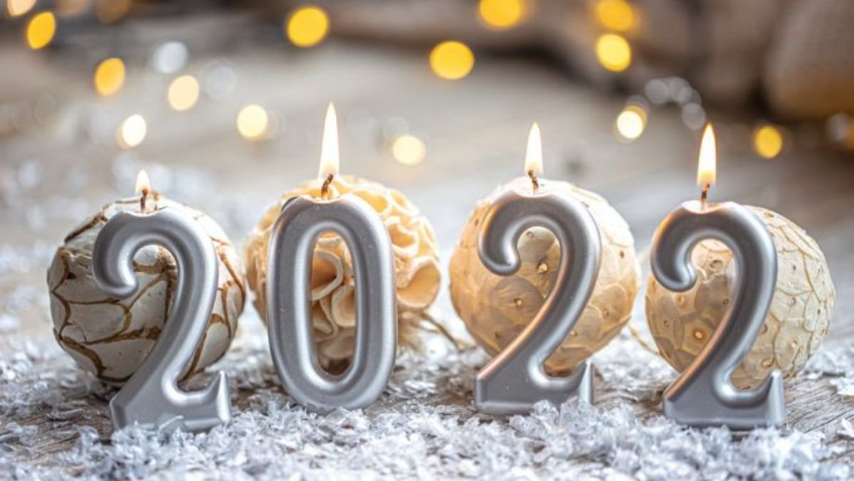 Наступил Новый 2022 год: поздравления в стихах и картинках для близких и друзей