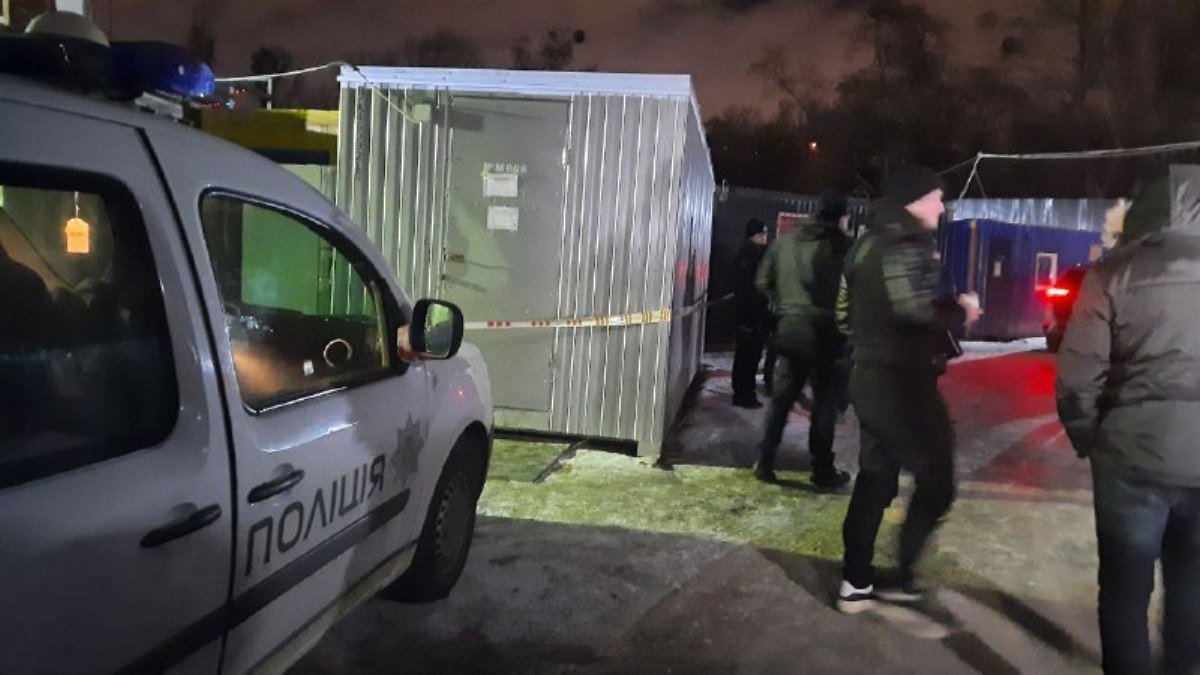 В Киеве в Печерском районе зарезали мужчину