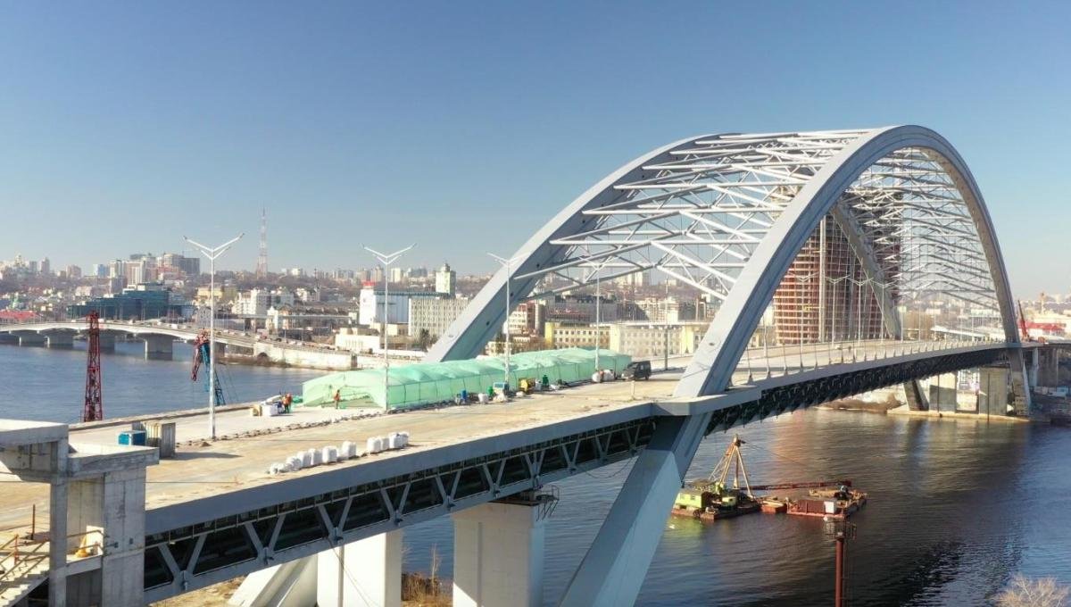 Строительство Подольско-Воскресенского моста в Киеве: на каком этапе работы