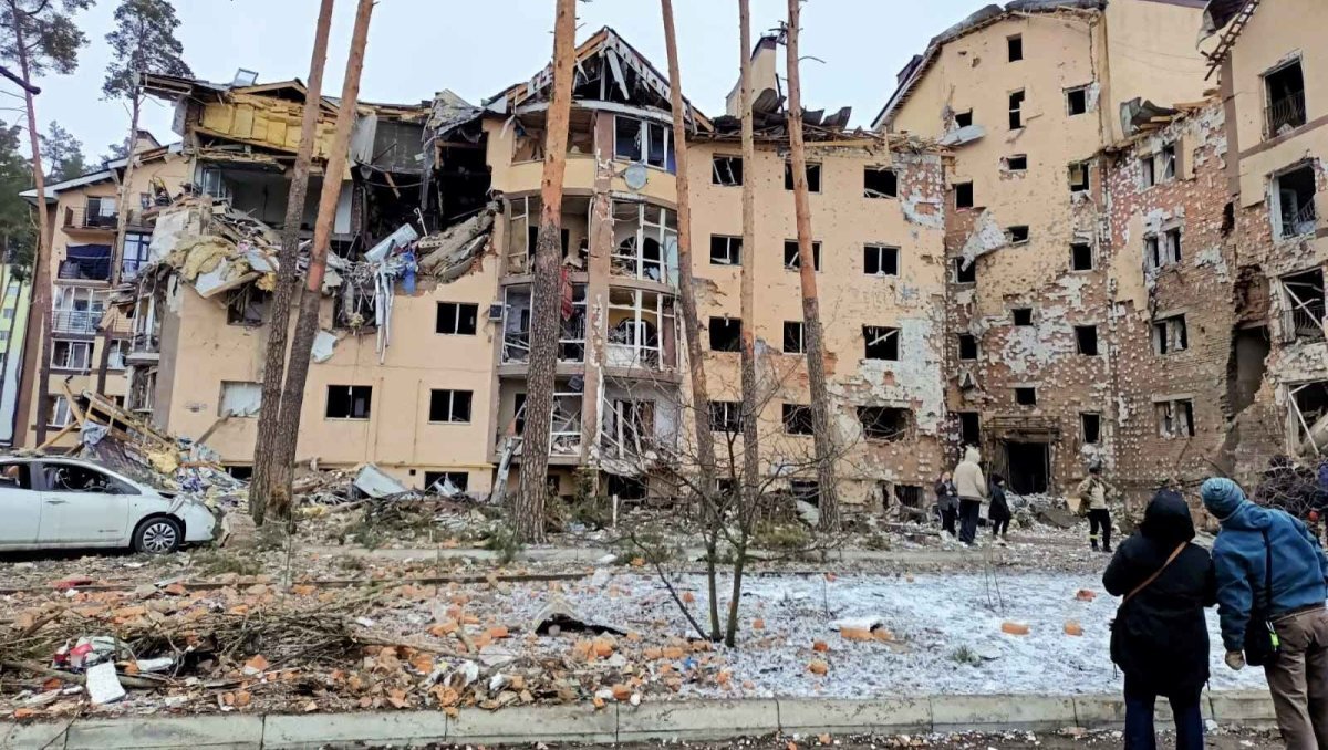 Как выглядит Ирпень за 11 дней войны: видео и фото улиц и домов после обстрелов