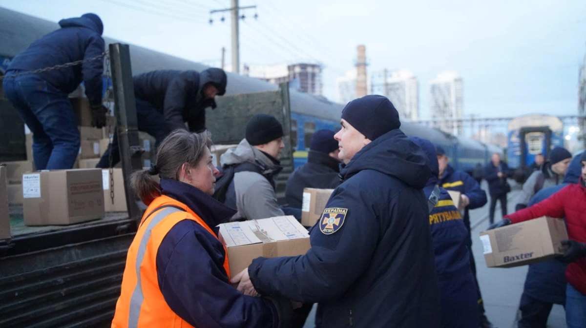Гуманитарный штаб Киева ищет логистических партнеров и волонтеров из грузовым транспортом