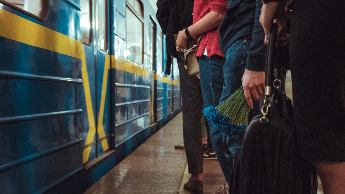 Как в Киеве работает метро 8 марта: на каких станциях курсируют поезда