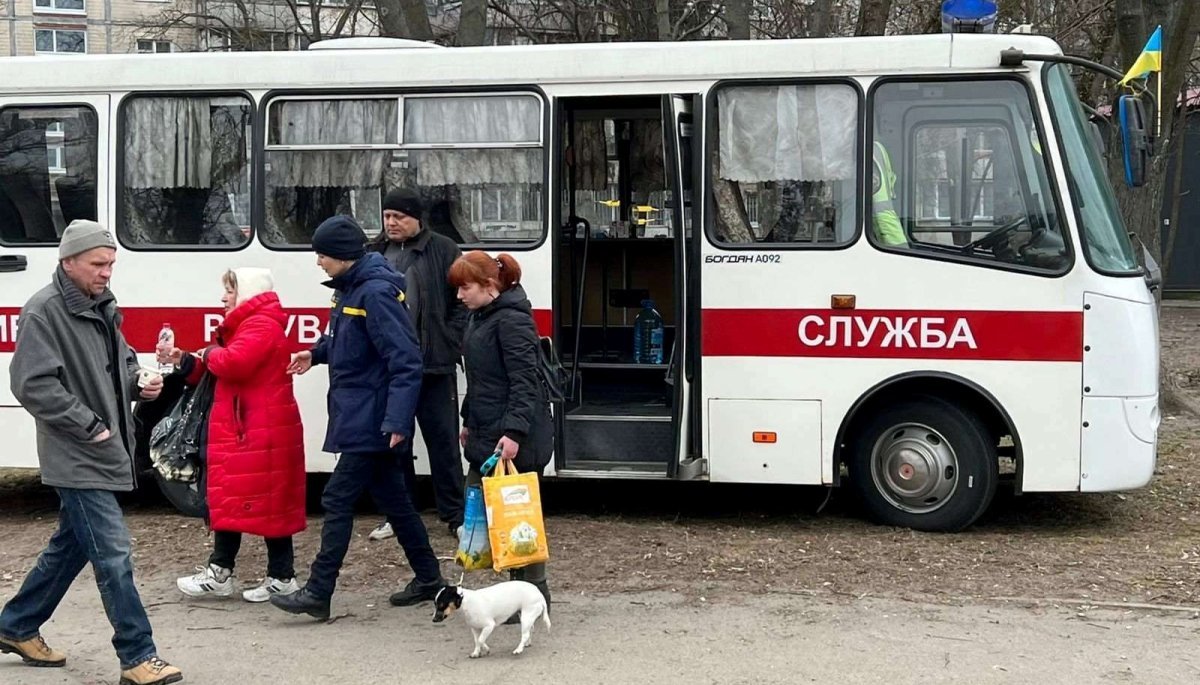 В Киеве продолжается эвакуация из опасных районов: из Пущи-Водицы спасли 520 человек