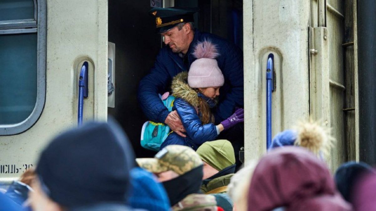 Эвакуационные рейсы поездов Укрзалізниці на 10 марта: когда и куда можно уехать из Киева и других городов