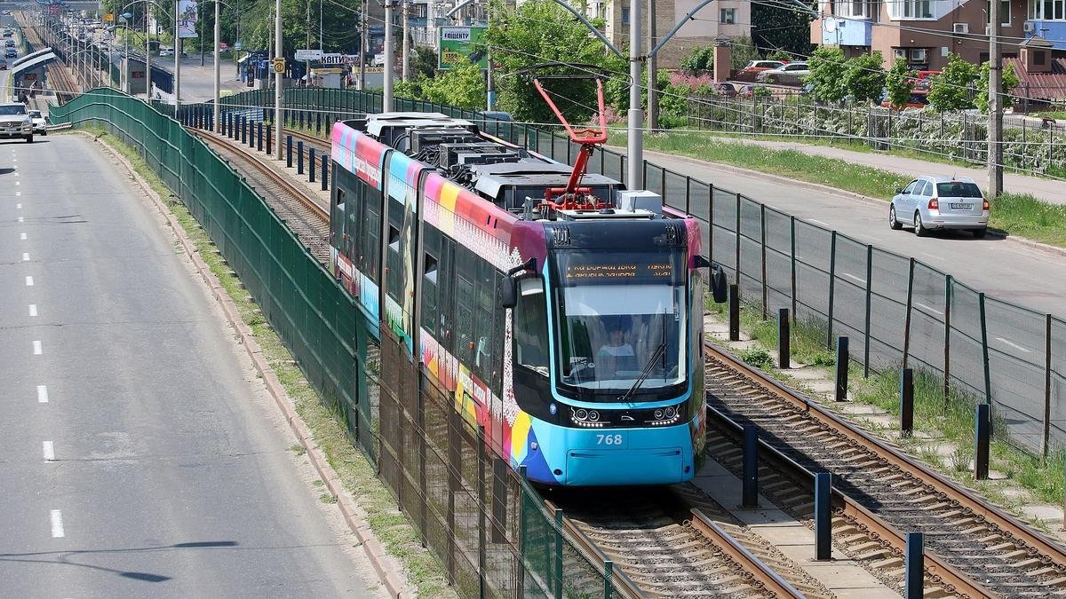 В Киеве запустили несколько трамвайных и троллейбусных маршрутов