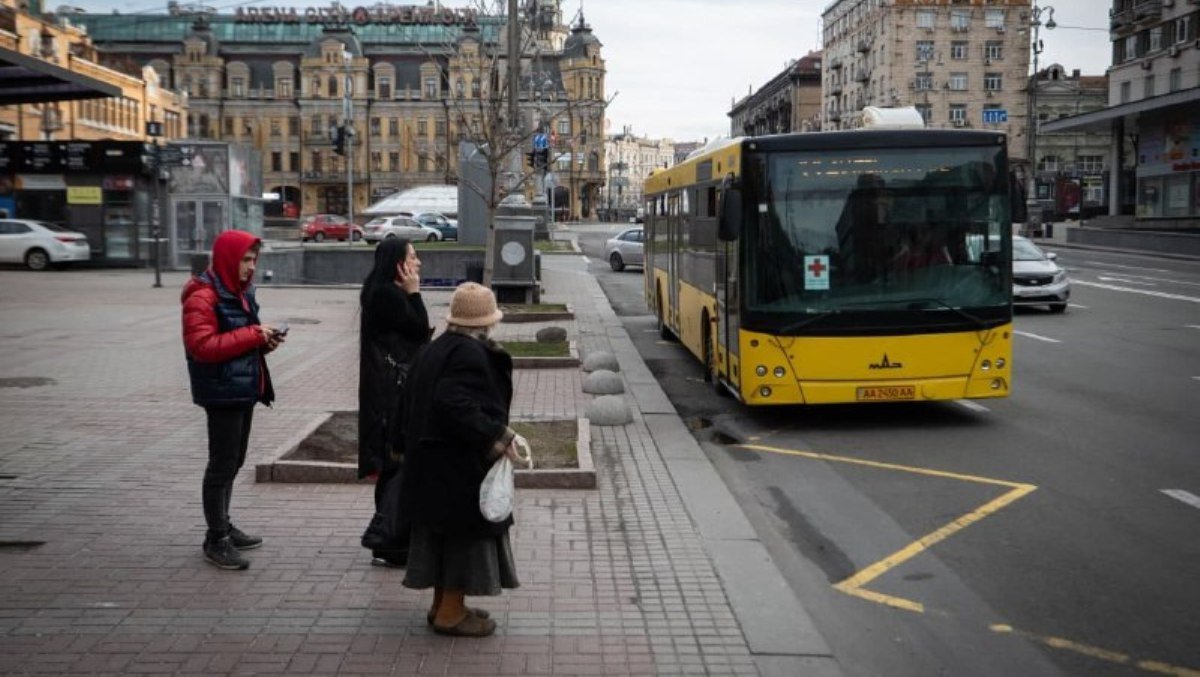 Какой общественный транспорт работает в Киеве 19 апреля: список вех маршрутов