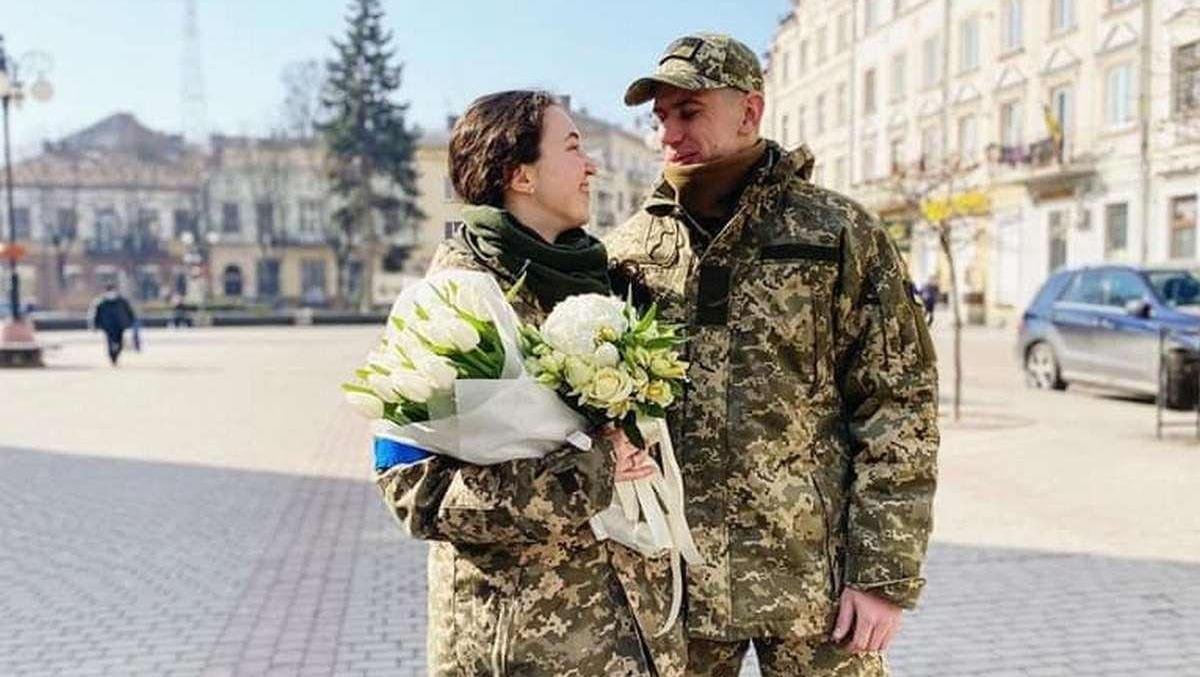 В Киеве за 70 дней войны поженились 2640 пар