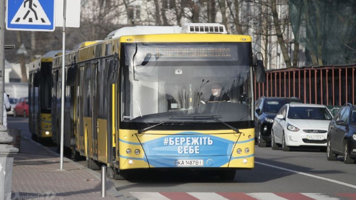 В Киеве возобновили работу еще двух автобусов: маршруты
