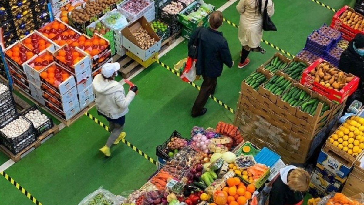 У Києві знову можна замовити доставку продуктів з ринку «Столичний»