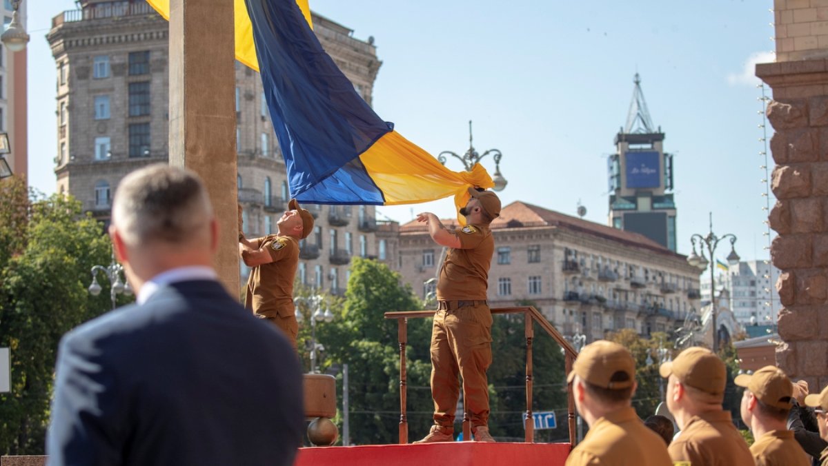 День Української Державності: у Києві на будівлі мерії пройшла церемонії підняття Державного Прапора