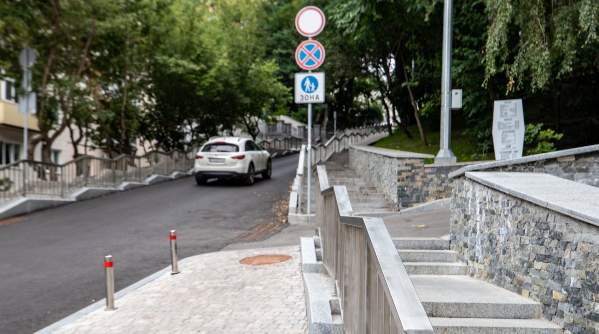 У центрі Києва зробили нову пішохідну зону: схема нової організації дорожнього руху