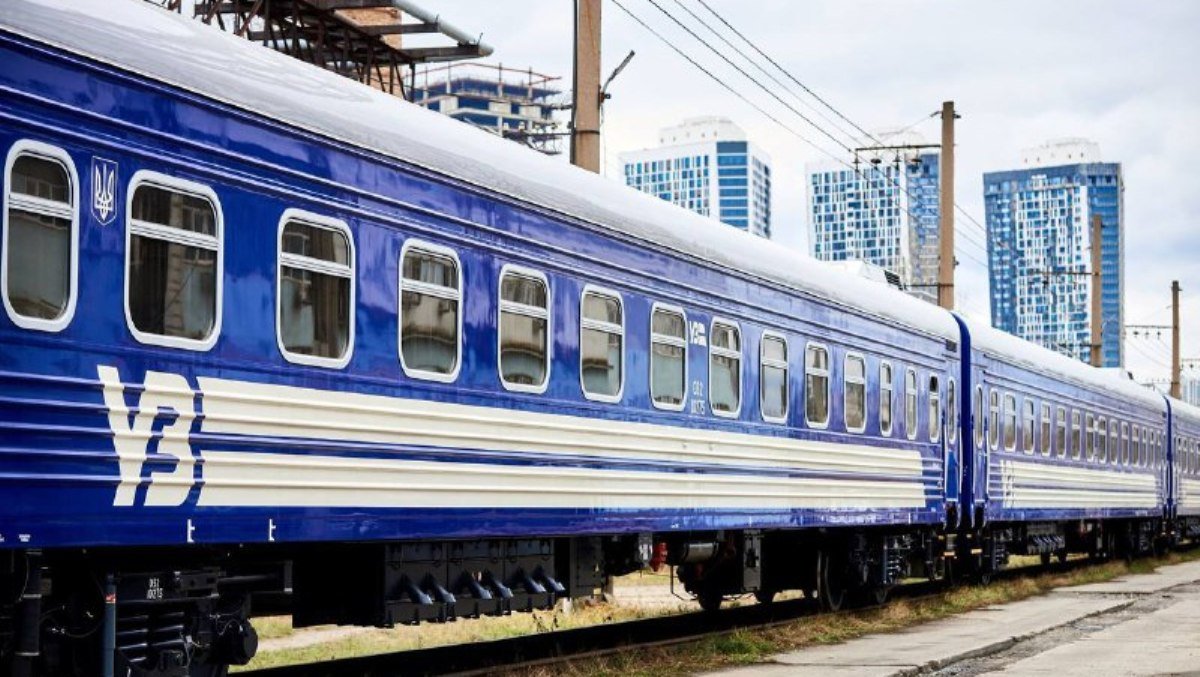 З Києва до Запоріжжя призначили щоденний додатковий нічний швидкий поїзд: через Кривий Ріг