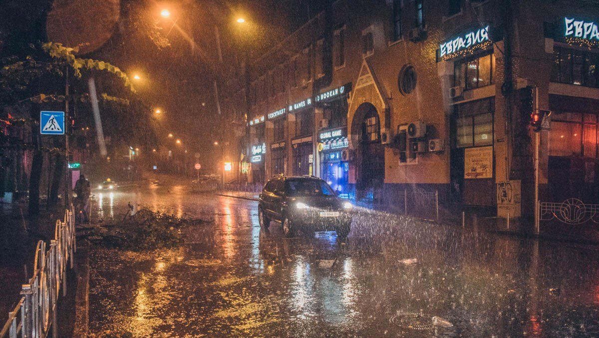 В Києві посилили роботу гідрослужб через значні дощі