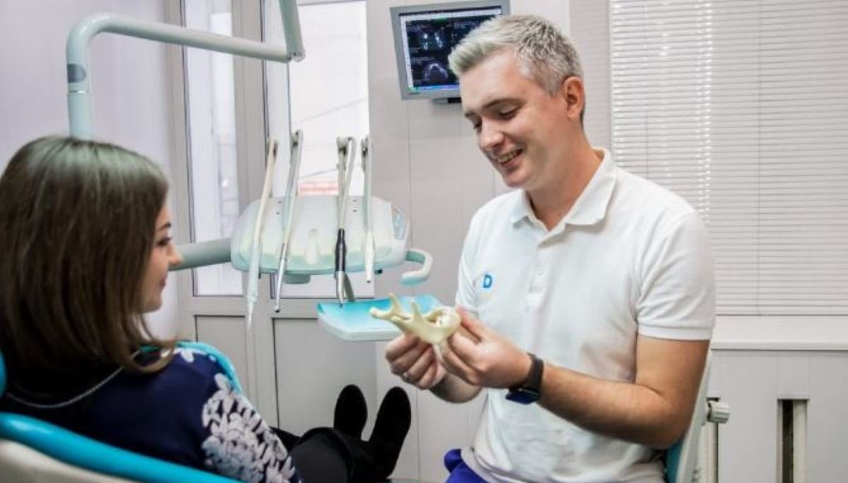 Імплантація зубів: міфи, в які не варто вірити