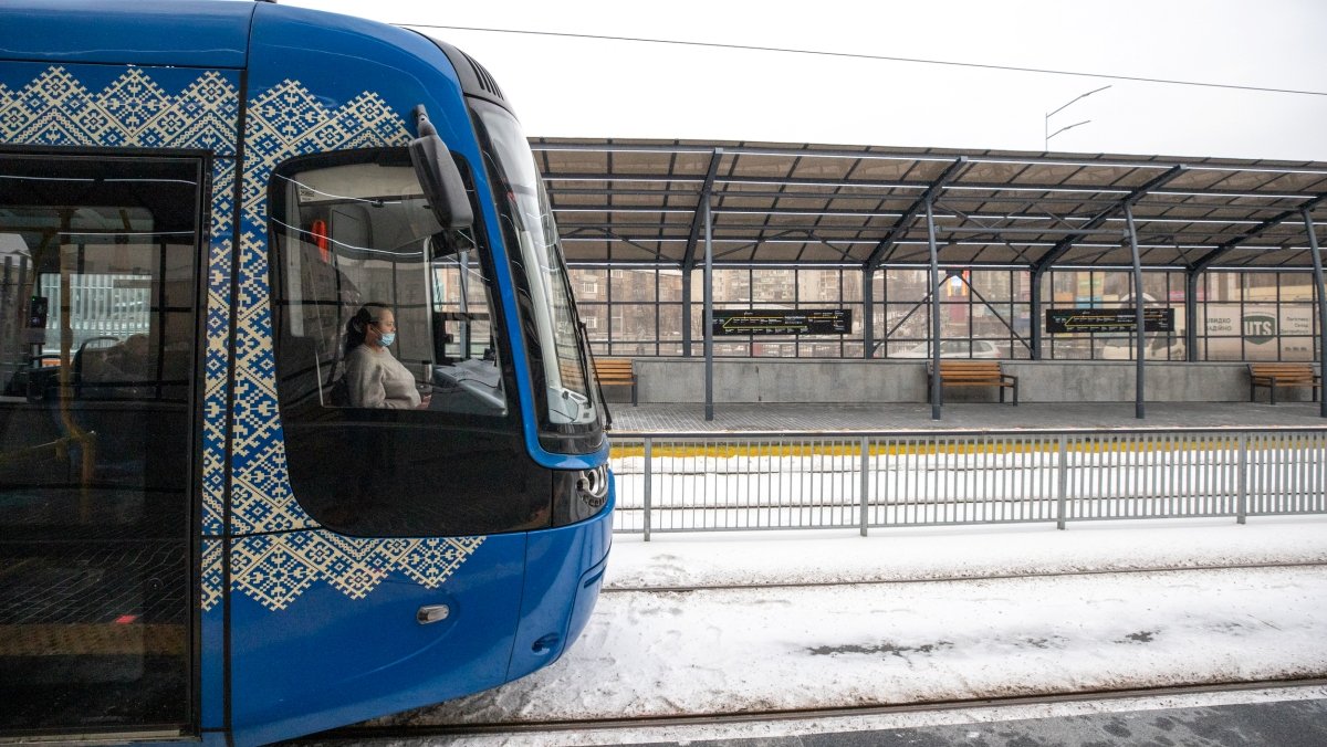 У Києві відновили курсування Борщагівської лінії швидкісного трамваю