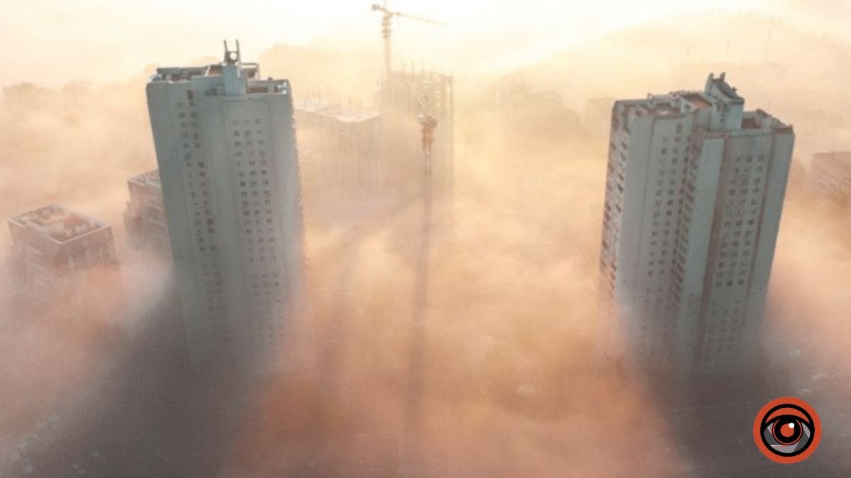 У Києві просять зачинити вікна та обмежити прогулянки: зафіксували високий рівень забрудненості повітря
