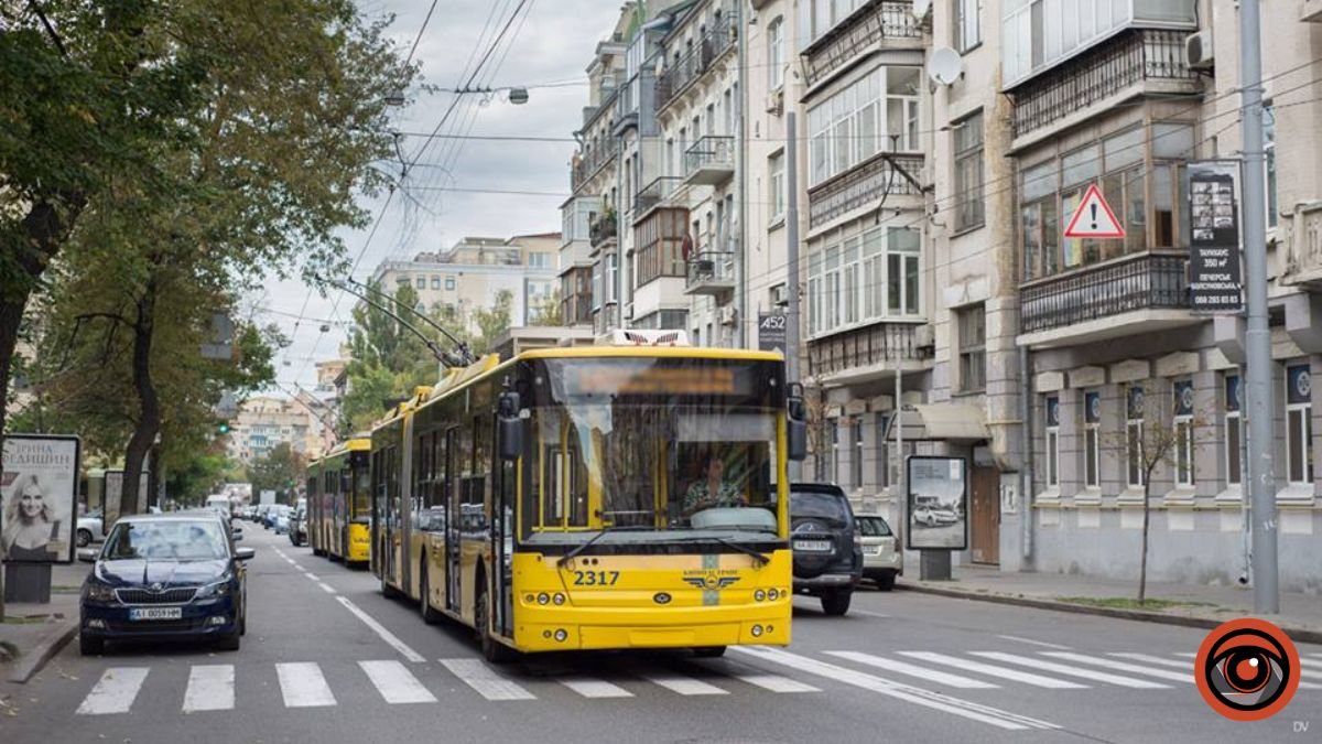 У Києві на вихідних змінюють маршрути курсування транспорту: де і коли