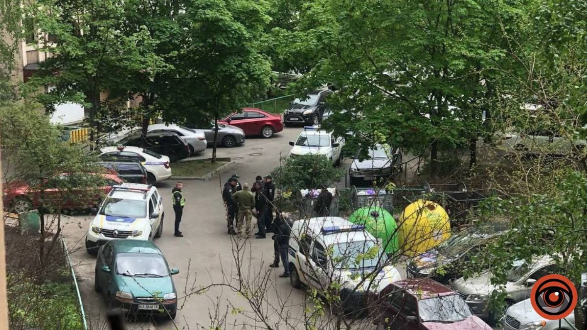 У Києві на Троєщині вибухнула граната у квартирі