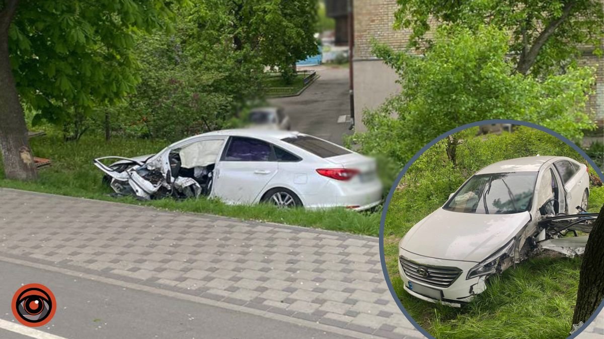 У Києві хлопець розбив Hyundai і напився поряд з ним