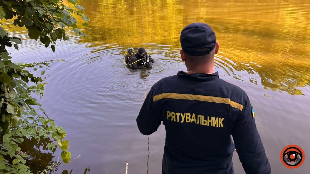 У Києві на озері затонув чоловік: його тіло дістали з глибини 7 метрів