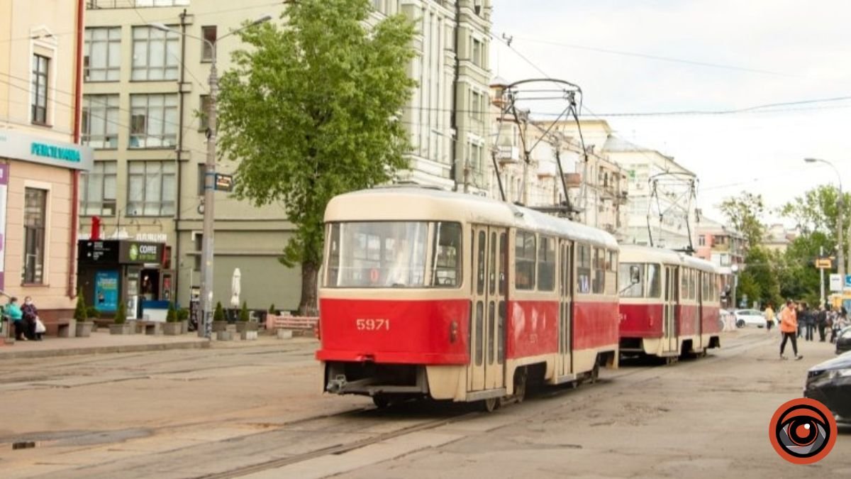 У Києві через ремонти колій на Подолі обмежують рух трамваїв: де і як будуть курсувати