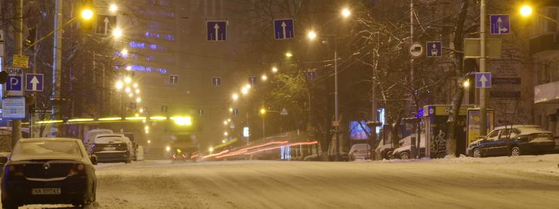 Последняя ночь зимы: как выглядят улицы Киева