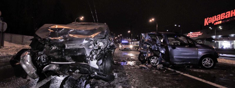 На Луговой столкнулись пять автомобилей: пострадал мужчина