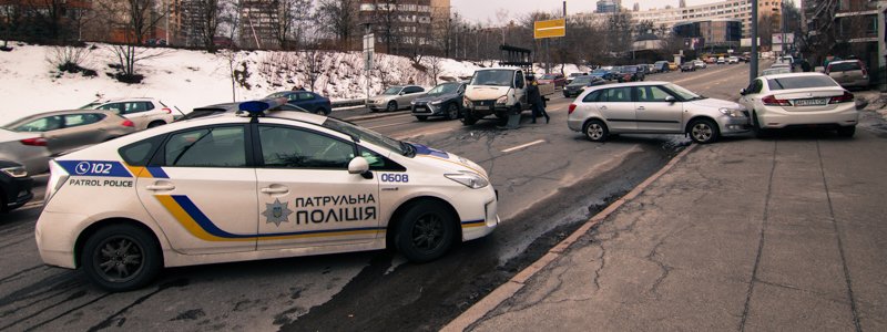 ДТП на Старонаводницкой в Киеве: Газель ударила Skoda Fabia