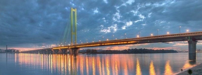 В Киеве на Южном мосту ограничат движение до конца месяца