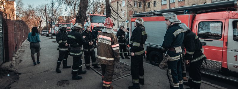 В Киеве горел зоопарк: животных эвакуировали