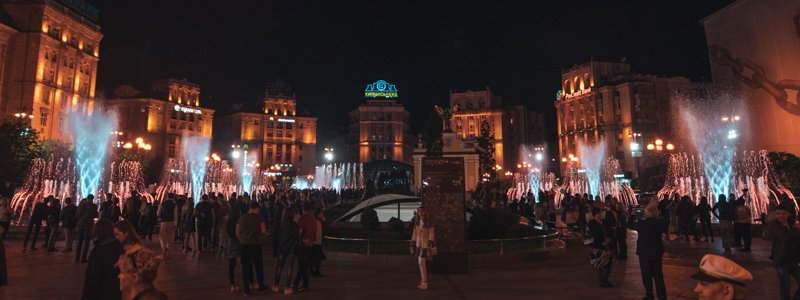 В Киеве на Майдане запустили фонтаны: график свето-музыкального шоу