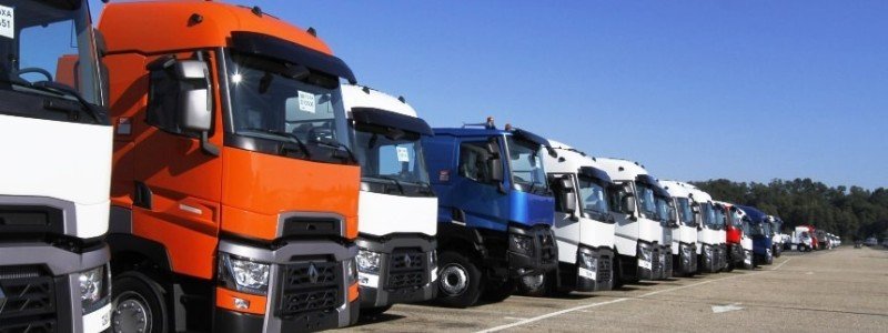 В Киев из-за дневной жары не пускают грузовики