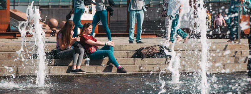 В Киеве запретили купаться в фонтанах: узнай, почему