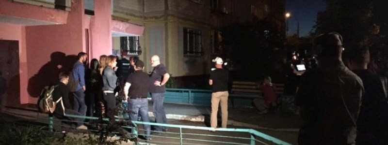 Что сейчас происходит под домом Аркадия Бабченко в Киеве