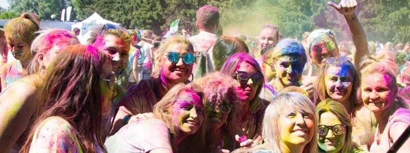 Фестиваль красок Холи в Киеве: найди себя на фото