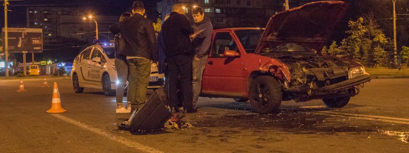 В Киеве девушка на Hyundai врезалась в Opel и признала свою вину