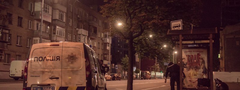В Киеве на Жилянской мужчина умер на остановке
