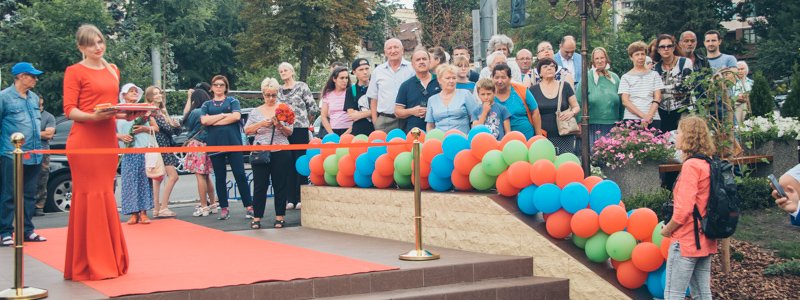 В Киеве появился сквер Муслима Магомаева