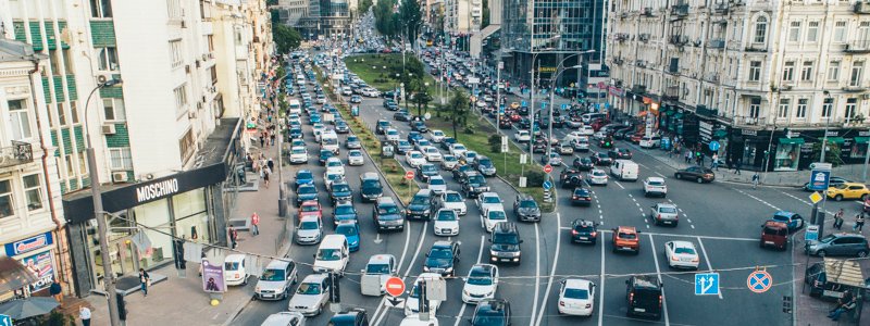 Пробки в Киеве: какие улицы и мосты стоит объезжать