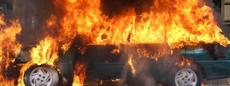 У Києві почастішали випадки загоряння автівок