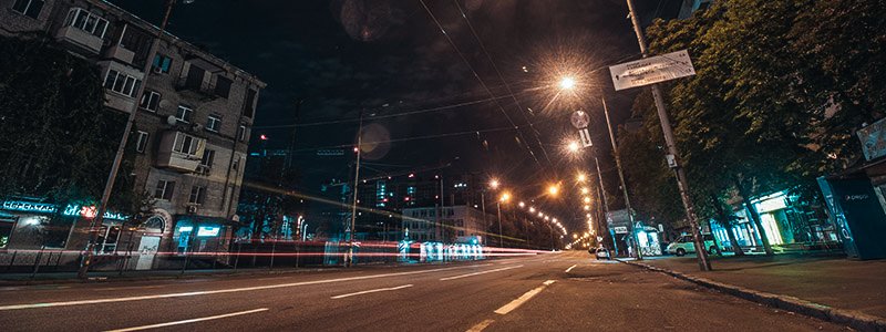 Особый взгляд: как ночью выглядит улица Липковского в Киеве