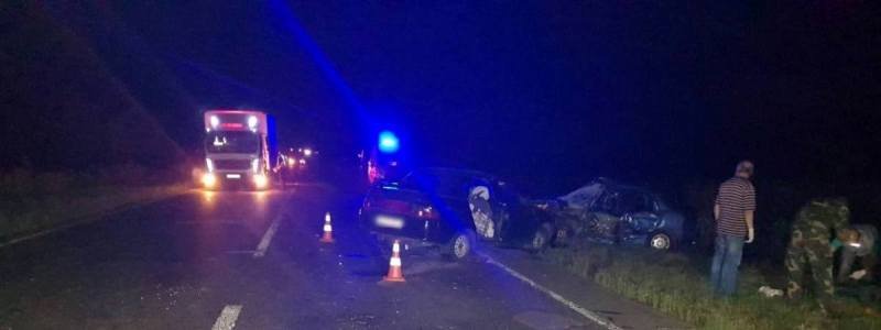 Под Киевом Dacia врезалась в четыре автомобиля: трое человек погибли