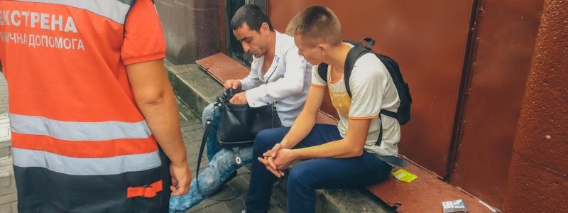 В Киеве на Бессарабской площади под магазином Billa умер мужчина