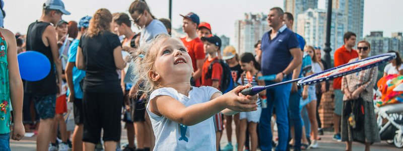 В Киеве маленькие звезды спорта провели Олимпийский урок: фото и видео с высоты
