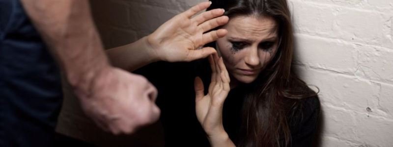 Насильство над жінками в Україні: куди звертатися і що радять юристи