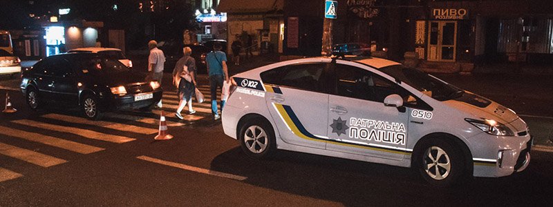 В Киеве на Оболони Volkswagen сбил женщину