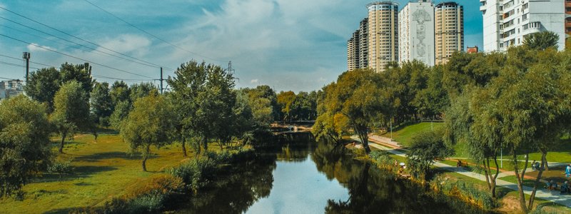В Киеве на Троещине откроют обновленный парк: фото и видео с высоты