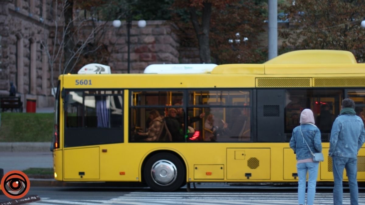 У Києві до кінця року змінили маршрут курсування автобусів